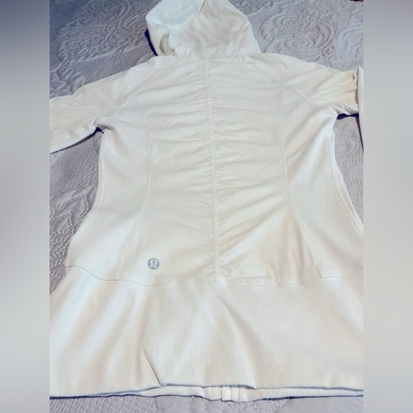 lululemon athletica Cream Women's Sweater size 4 - Picture 10 of 15
